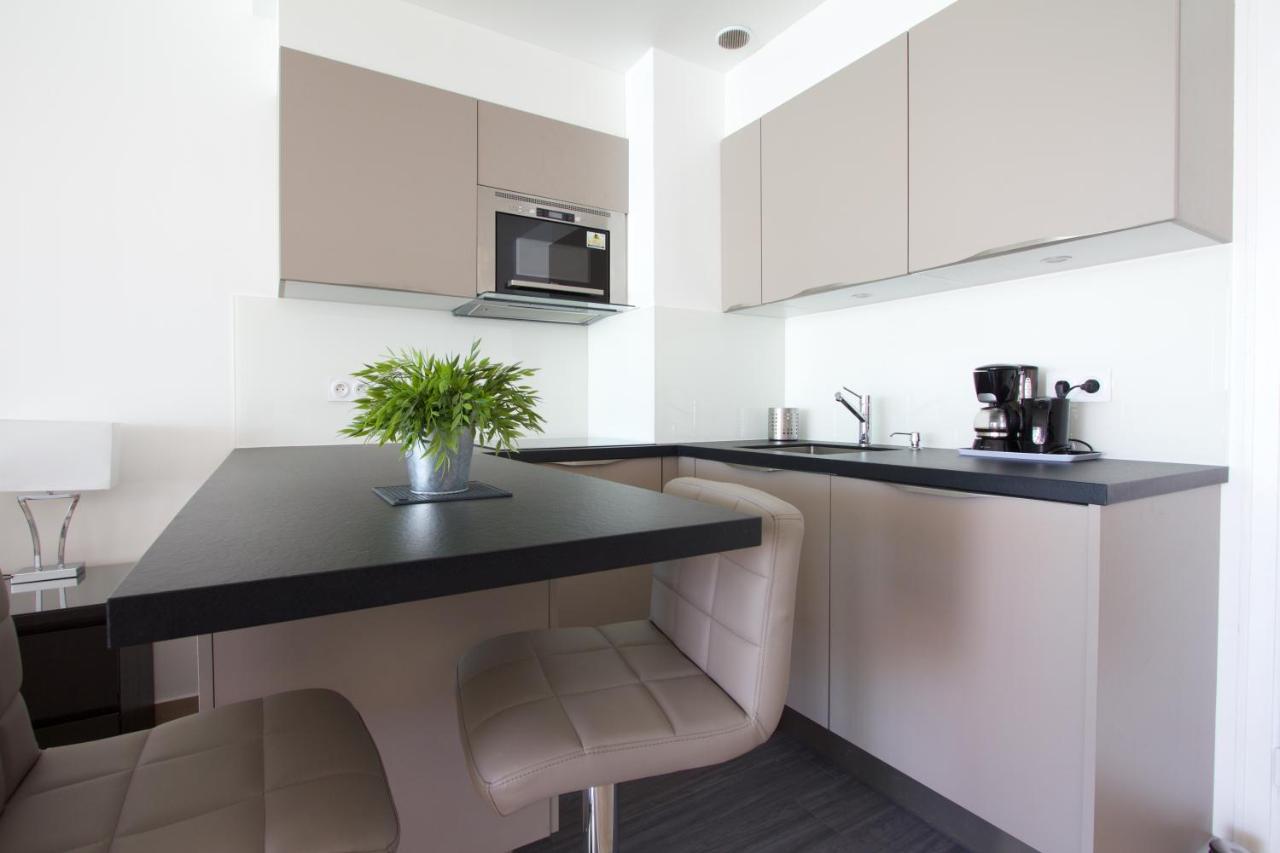 Sea Front - Panoramic Sea View Studio With Terrace นีซ ภายนอก รูปภาพ