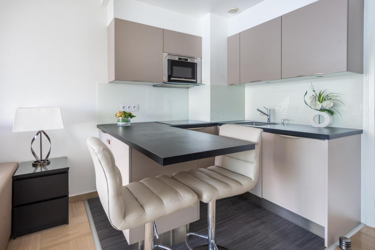 Sea Front - Panoramic Sea View Studio With Terrace นีซ ภายนอก รูปภาพ